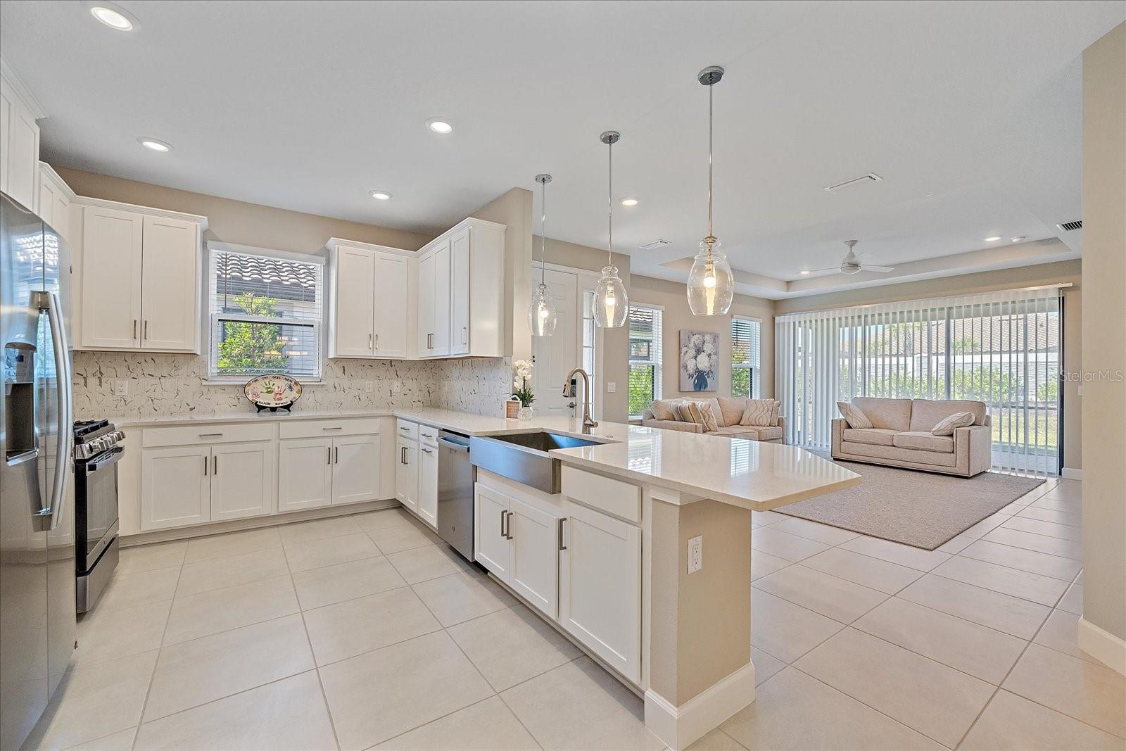 ESPLANADE AT THE HEIGHTS - Residential
