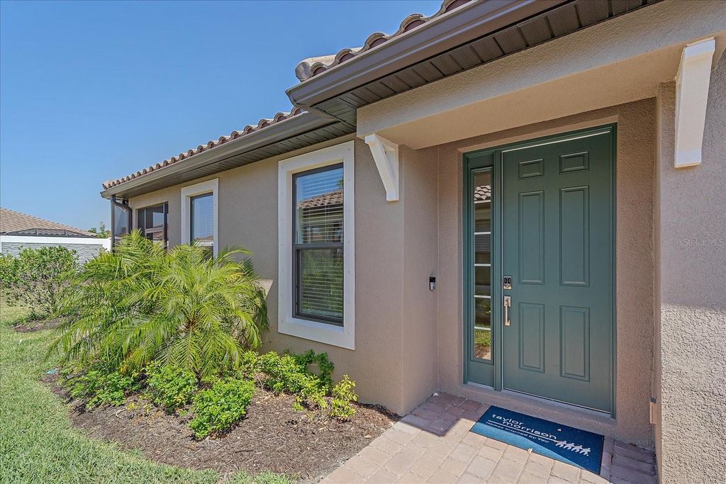 Photo of 6120 Plateau Court, Bradenton, FL 34203 (MLS # A4668175)