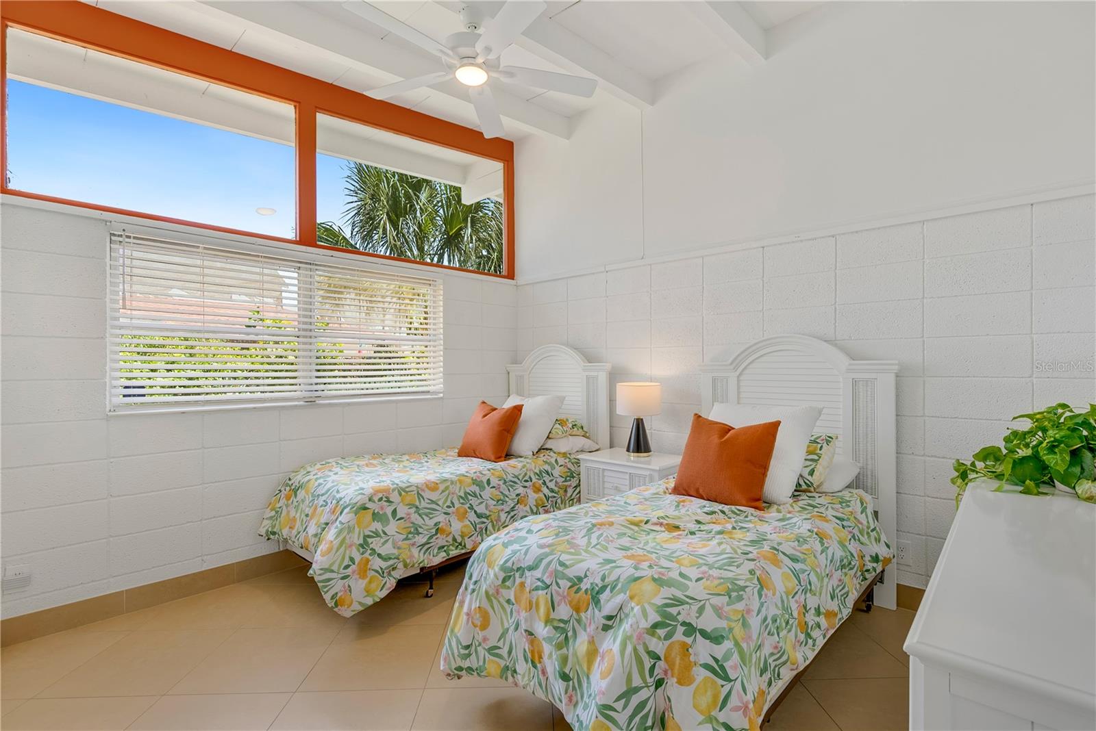 SOUTH GATE - Residential Lease
