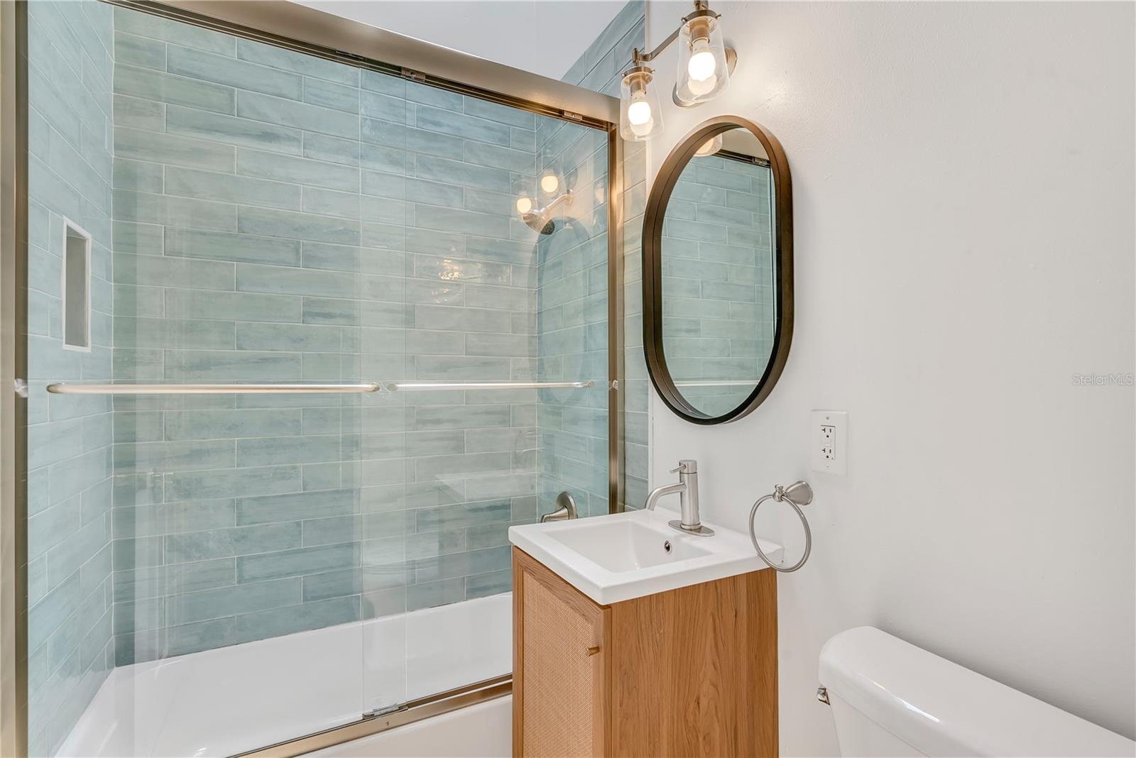 SOUTH GATE - Residential Lease
