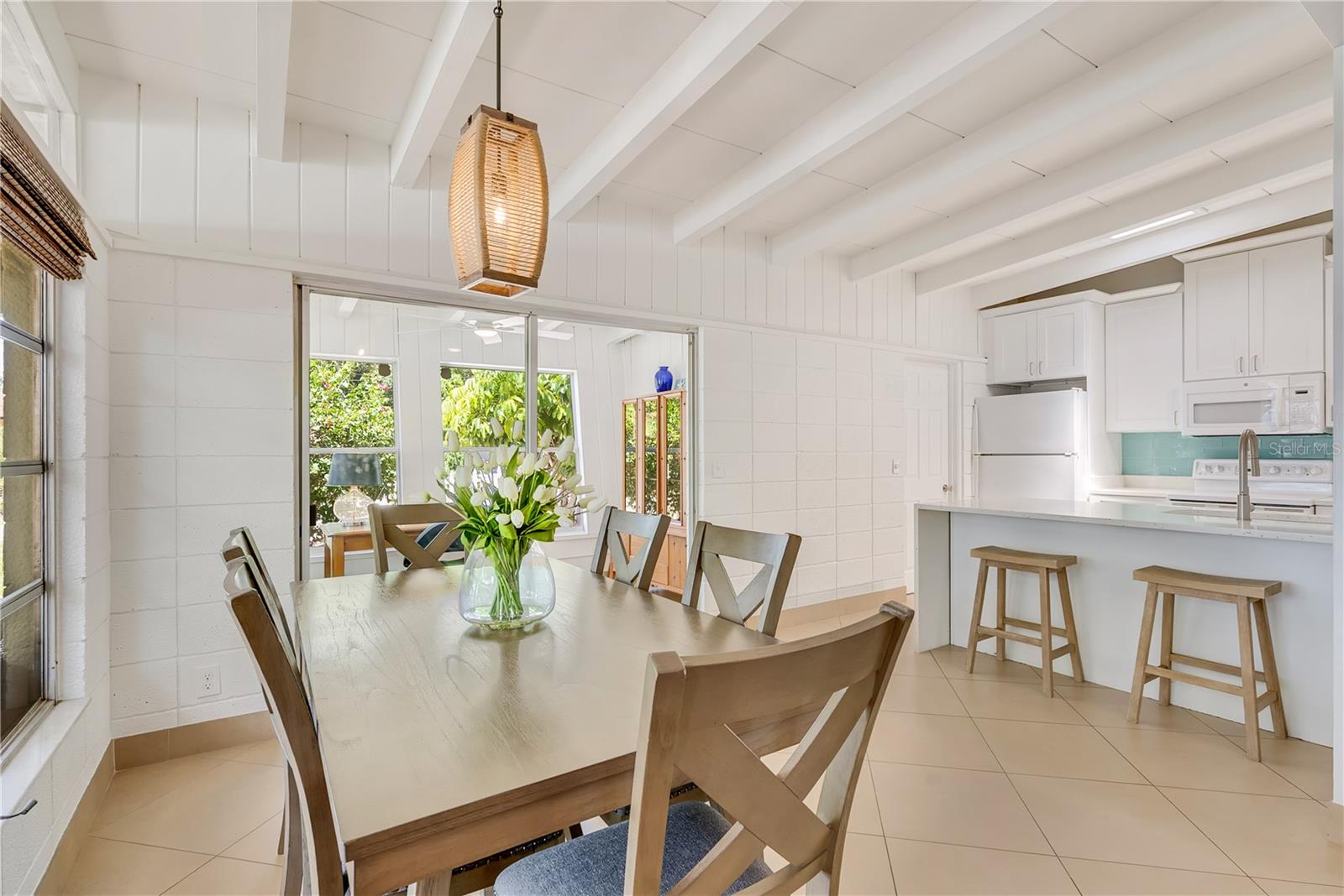 SOUTH GATE - Residential Lease