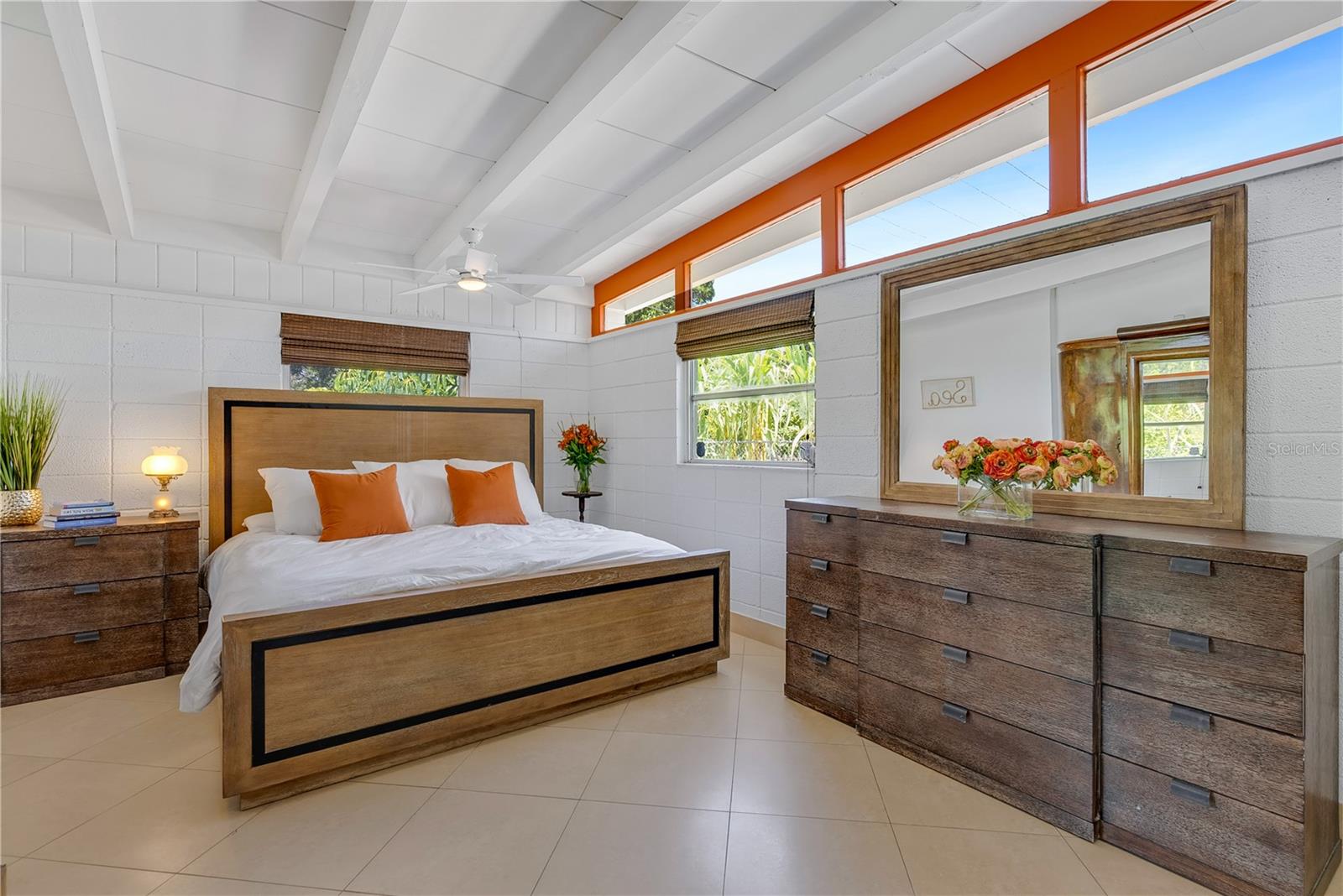 SOUTH GATE - Residential Lease