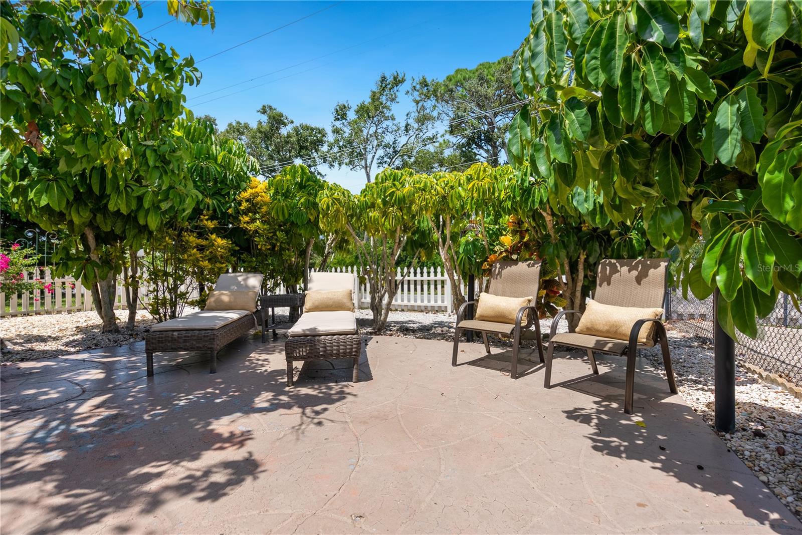 SOUTH GATE - Residential Lease