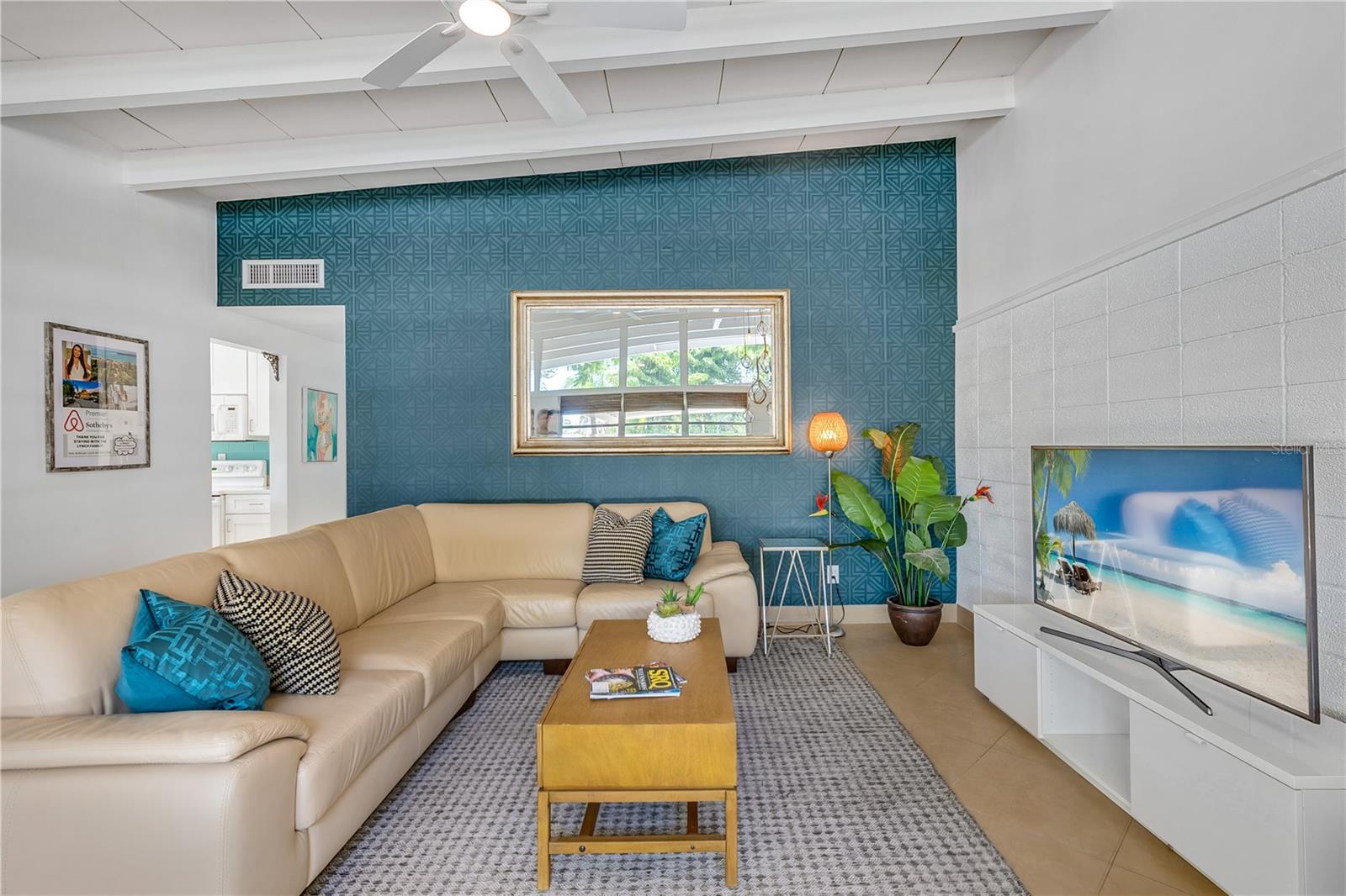 SOUTH GATE - Residential Lease