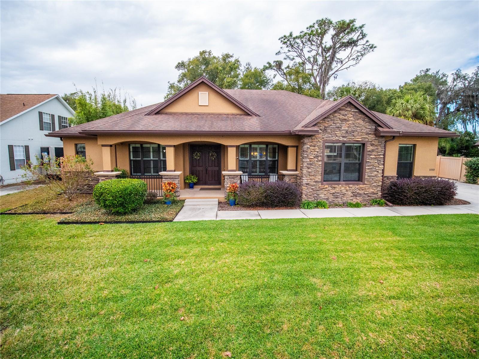 1010 MARION OAKS COURT