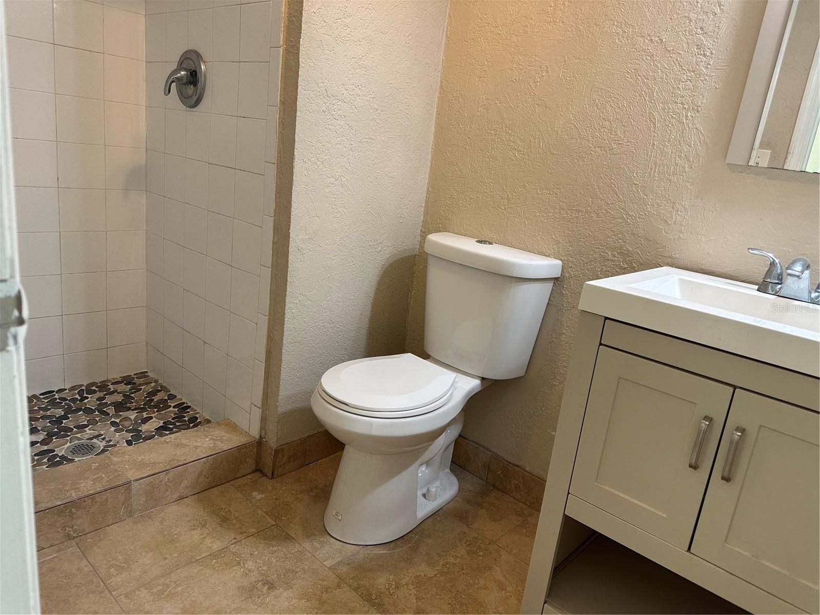 SARASOTA PALMS - Residential Lease