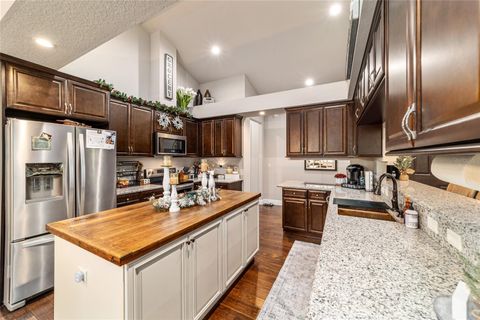 Tiny photo for 8386 NW 118th Terrace, Ocala, FL 34482 (MLS # OM714529)