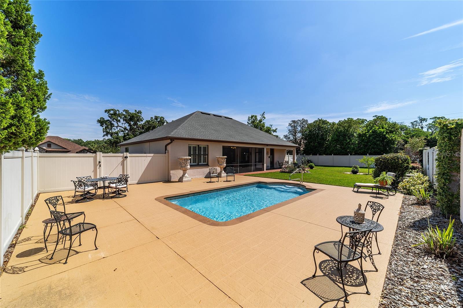 DEVONSHIRE - Residential