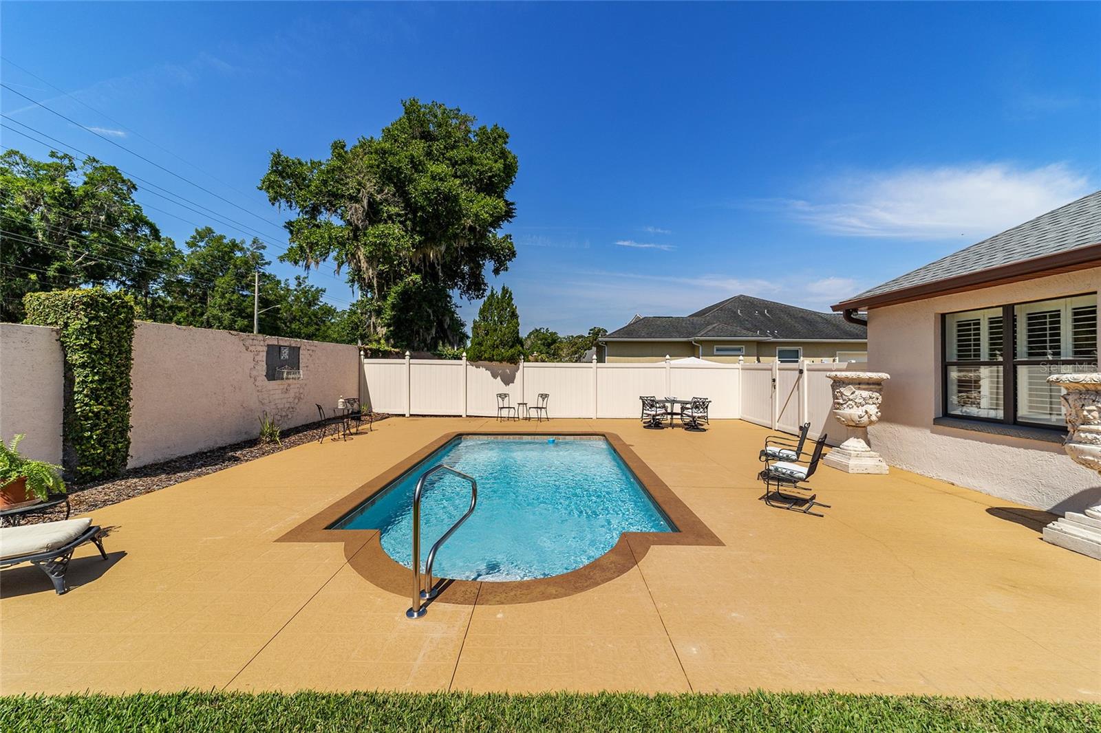 DEVONSHIRE - Residential