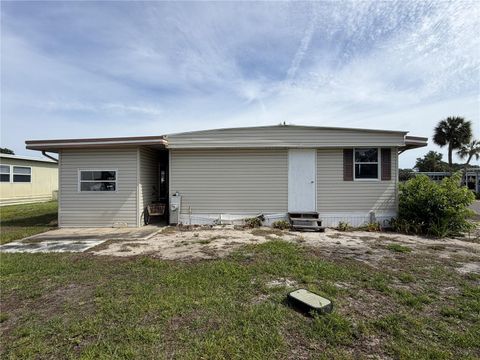 Tiny photo for 171 Paradise N, Leesburg, FL 34788 (MLS # O6406845)