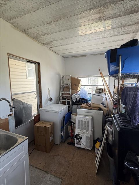 Tiny photo for 171 Paradise N, Leesburg, FL 34788 (MLS # O6406845)