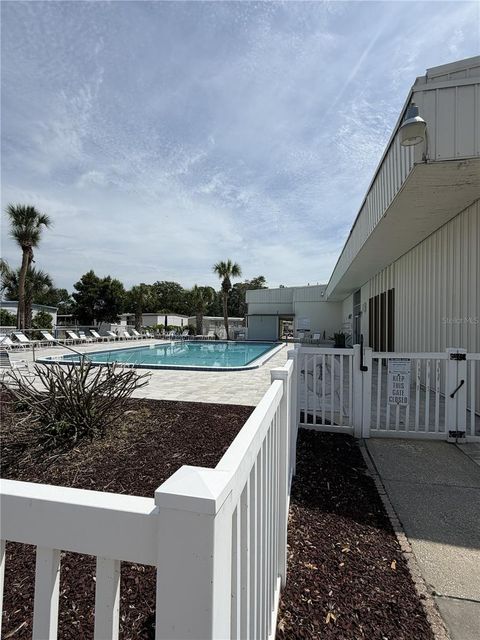Tiny photo for 171 Paradise N, Leesburg, FL 34788 (MLS # O6406845)