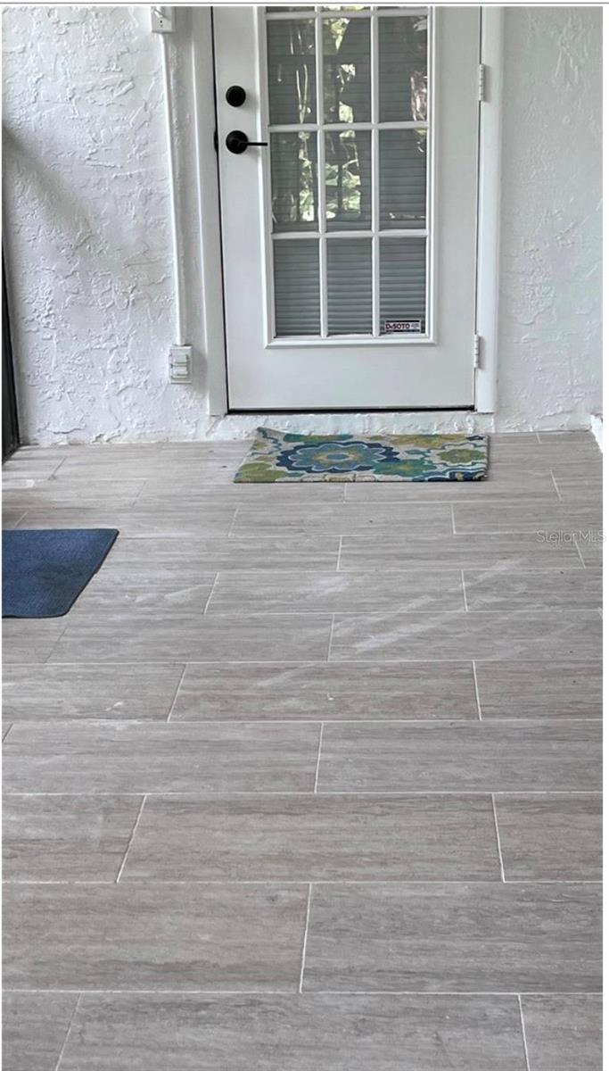 WHISPERING WOODS - Residential Lease