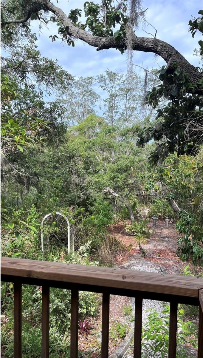 WHISPERING WOODS - Residential Lease