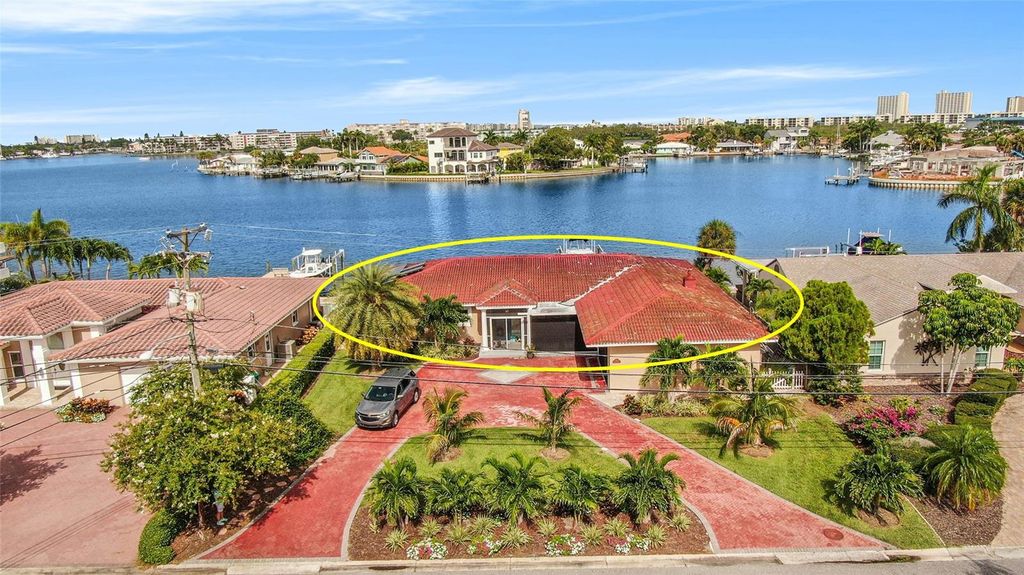 Photo of 1818 Dolphin Boulevard S, St Petersburg, FL 33707 (MLS # TB8344834)