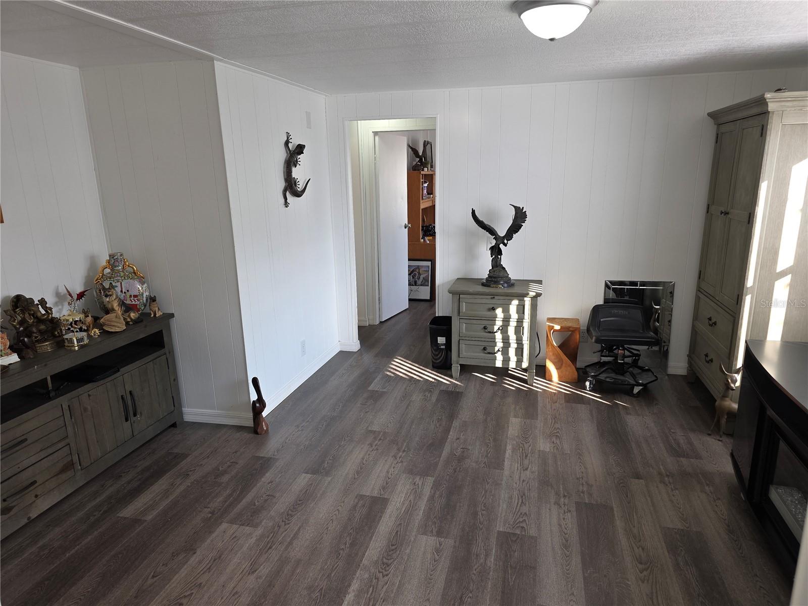 BAREFOOT PARK - Residential