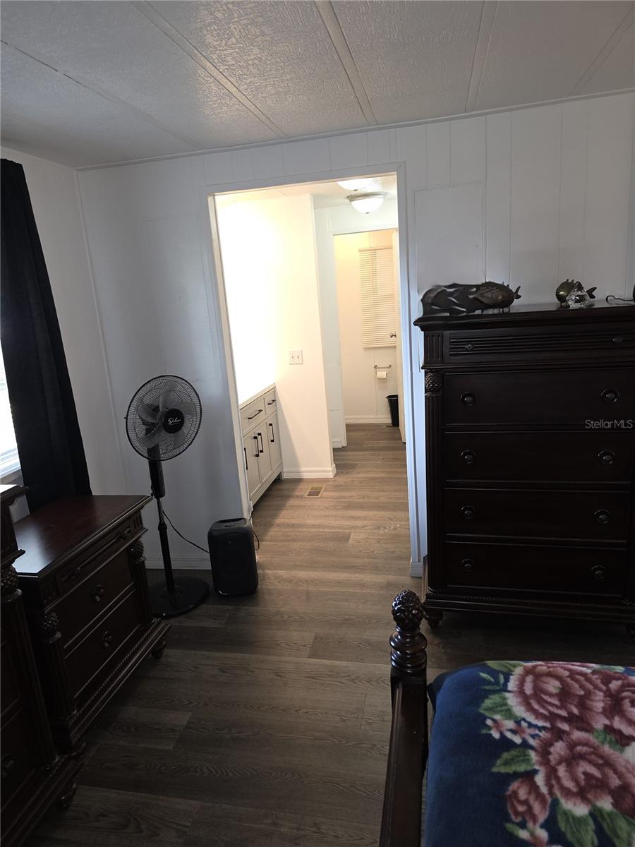 BAREFOOT PARK - Residential