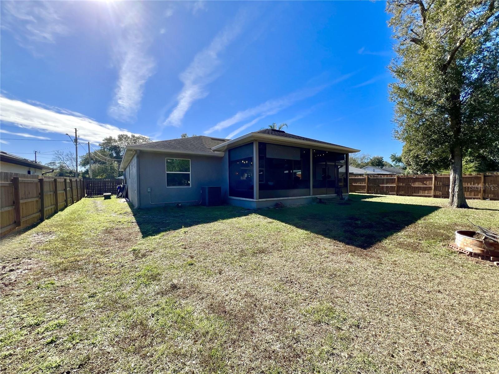 PLANTATION ESTATES UNIT 01 - Residential