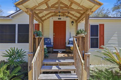 Photo of 1131 SW 166th Street, Newberry, FL 32669 (MLS # GC538076)