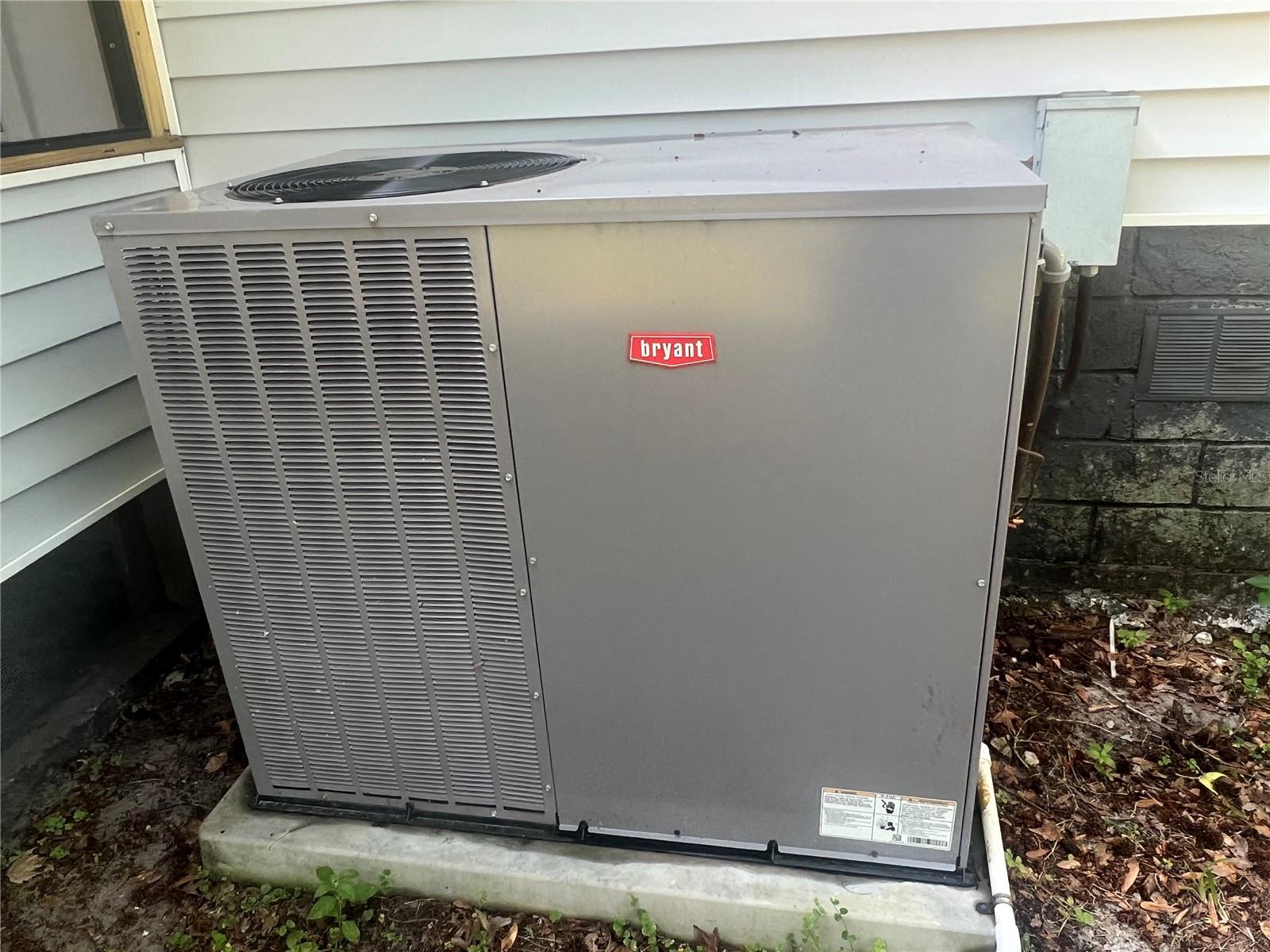 COUNTRY MEADOW - Residential