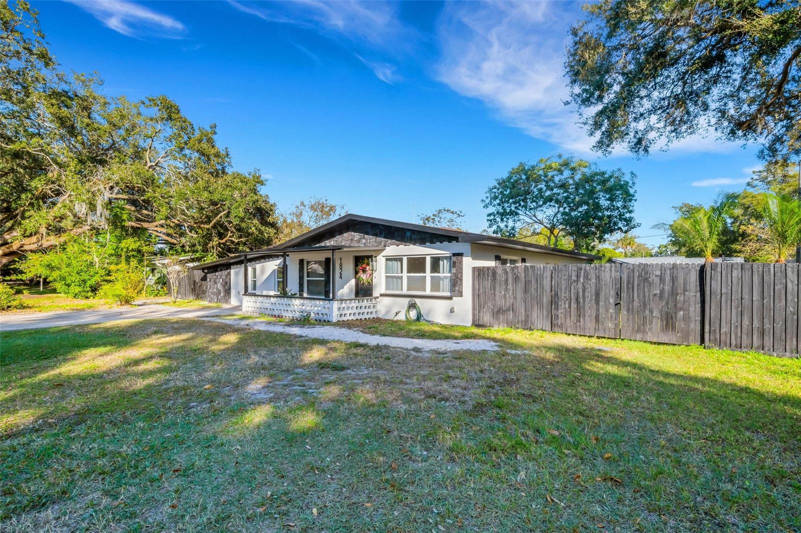 COLLEGE HEIGHTS - Residential Lease