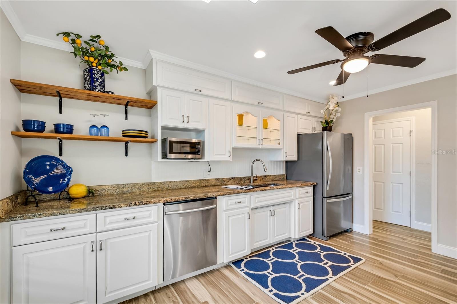 COLLEGE HEIGHTS - Residential Lease