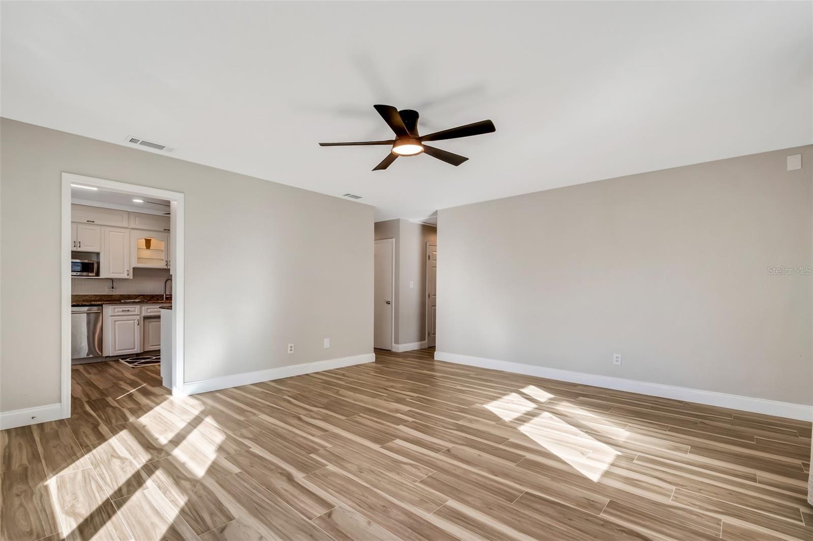 COLLEGE HEIGHTS - Residential Lease