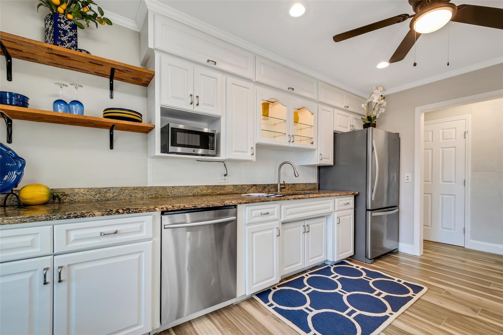 COLLEGE HEIGHTS - Residential Lease