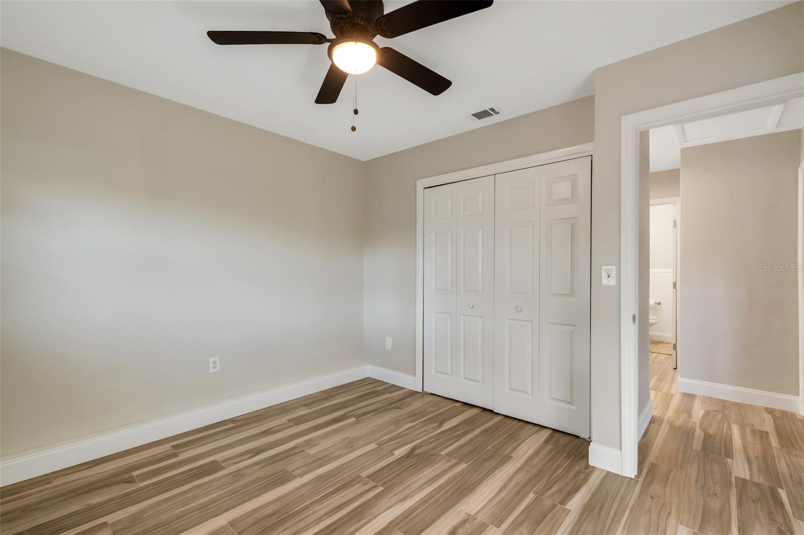 COLLEGE HEIGHTS - Residential Lease