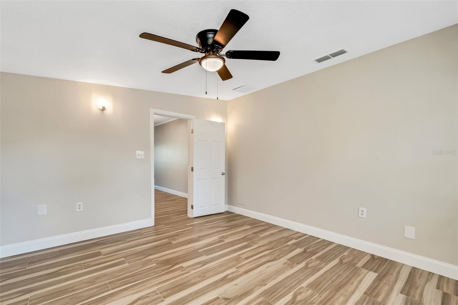 COLLEGE HEIGHTS - Residential Lease