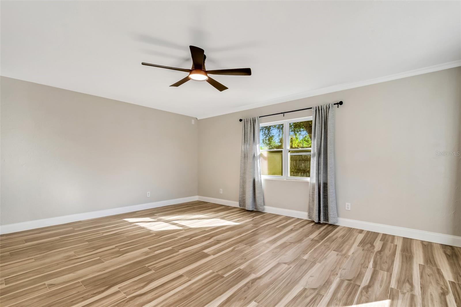 COLLEGE HEIGHTS - Residential Lease