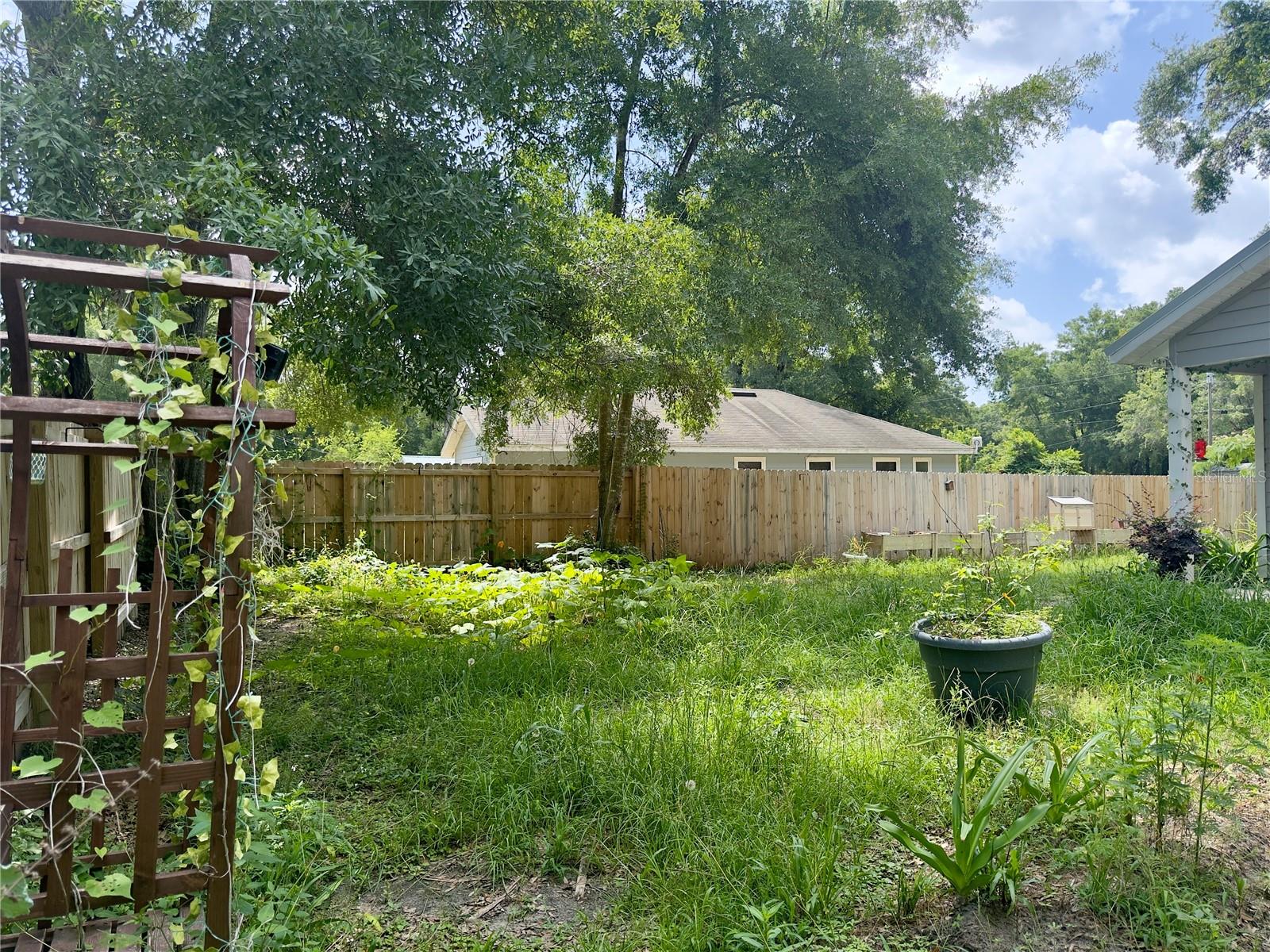 PINES ESTATES - Residential