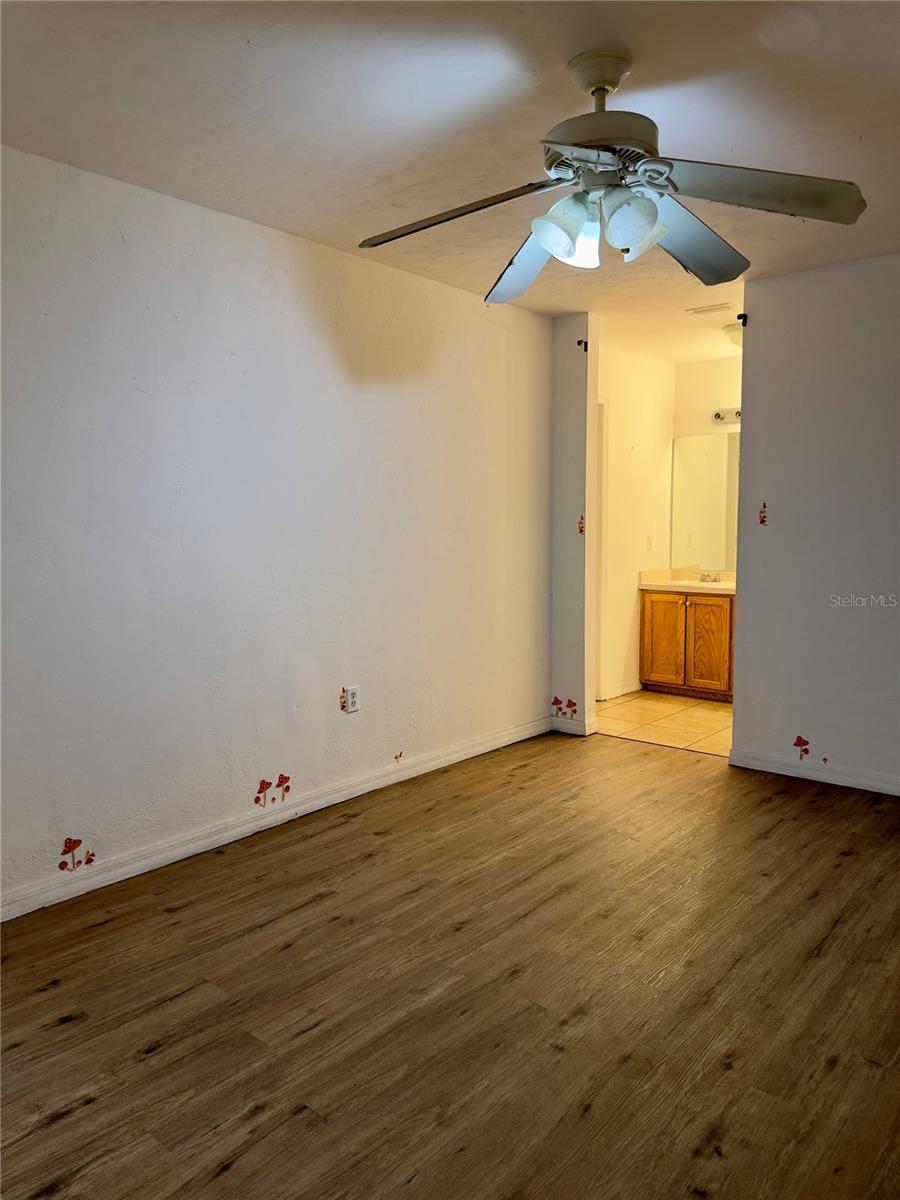 PINES ESTATES - Residential