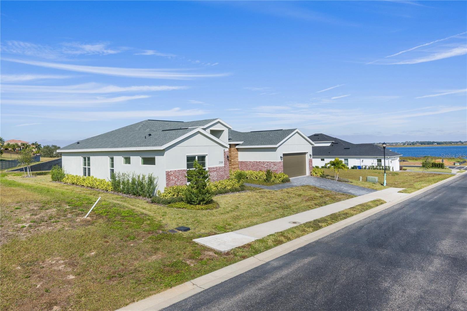 208 SNOWY ORCHID WAY