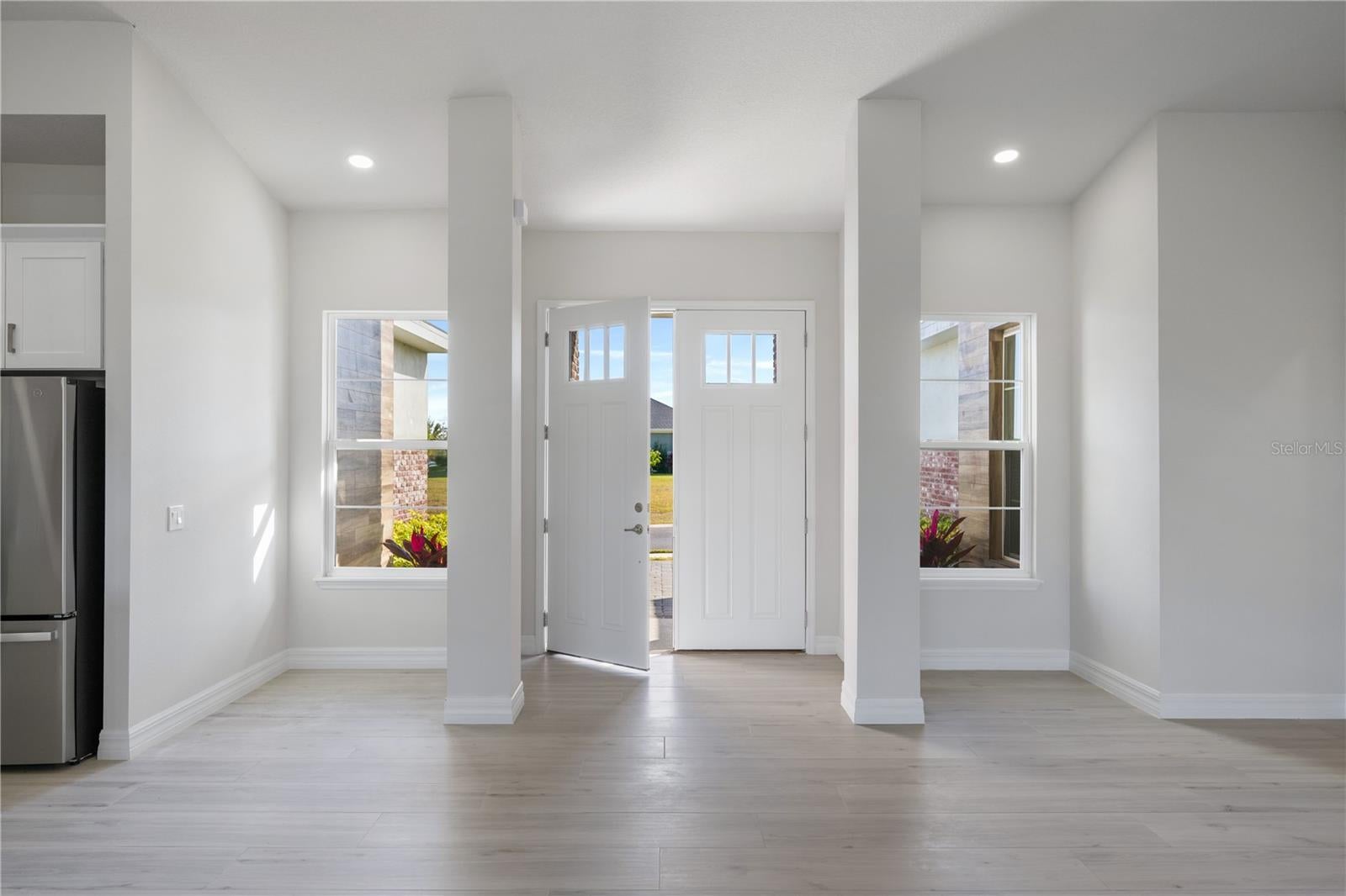 208 SNOWY ORCHID WAY
