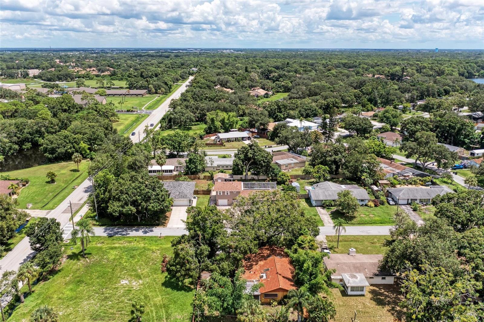 DE SOTO LAKES - Residential