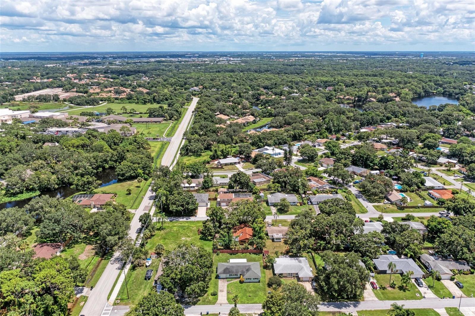 DE SOTO LAKES - Residential
