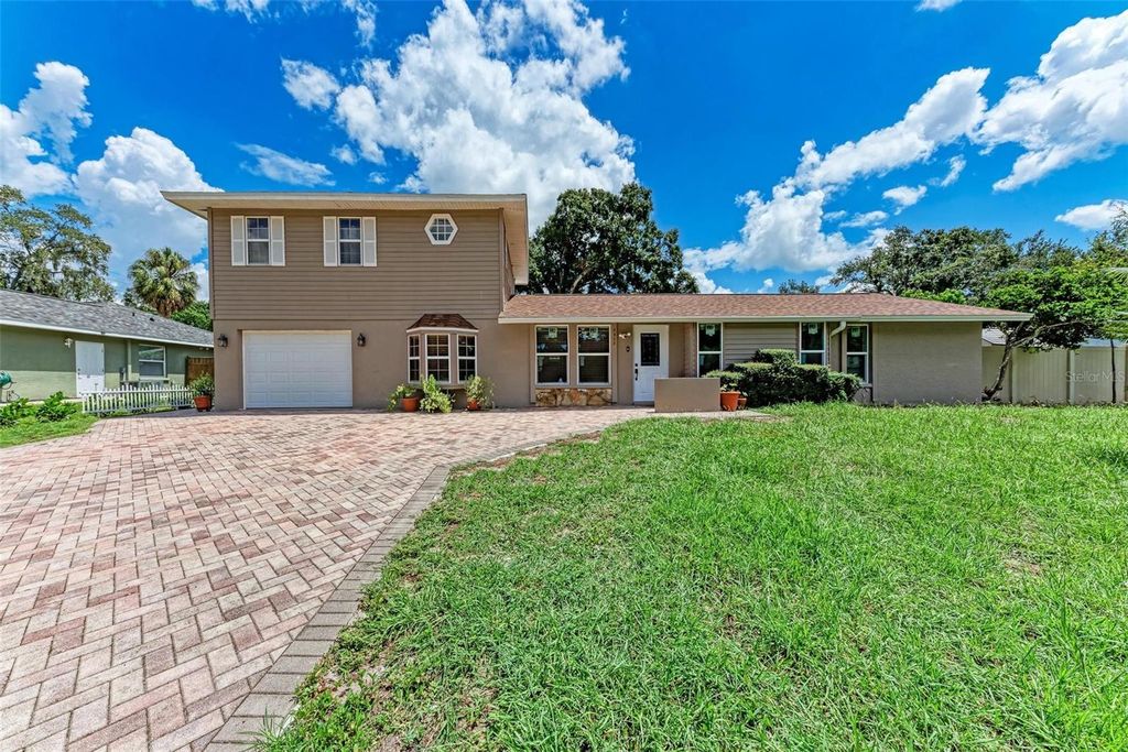 Photo of 5408 Evora Avenue, Sarasota, FL 34235 (MLS # A4668995)