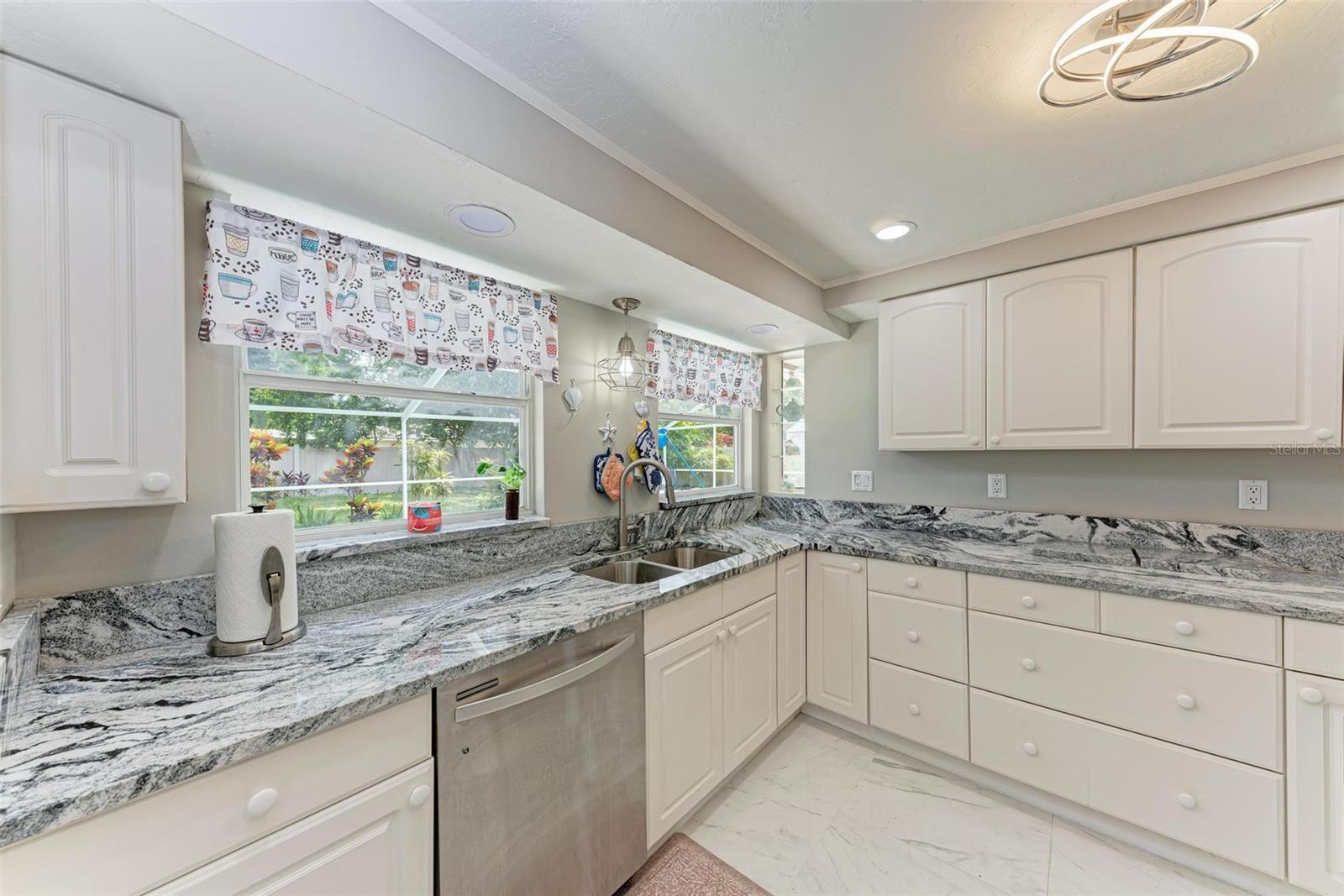 DE SOTO LAKES - Residential