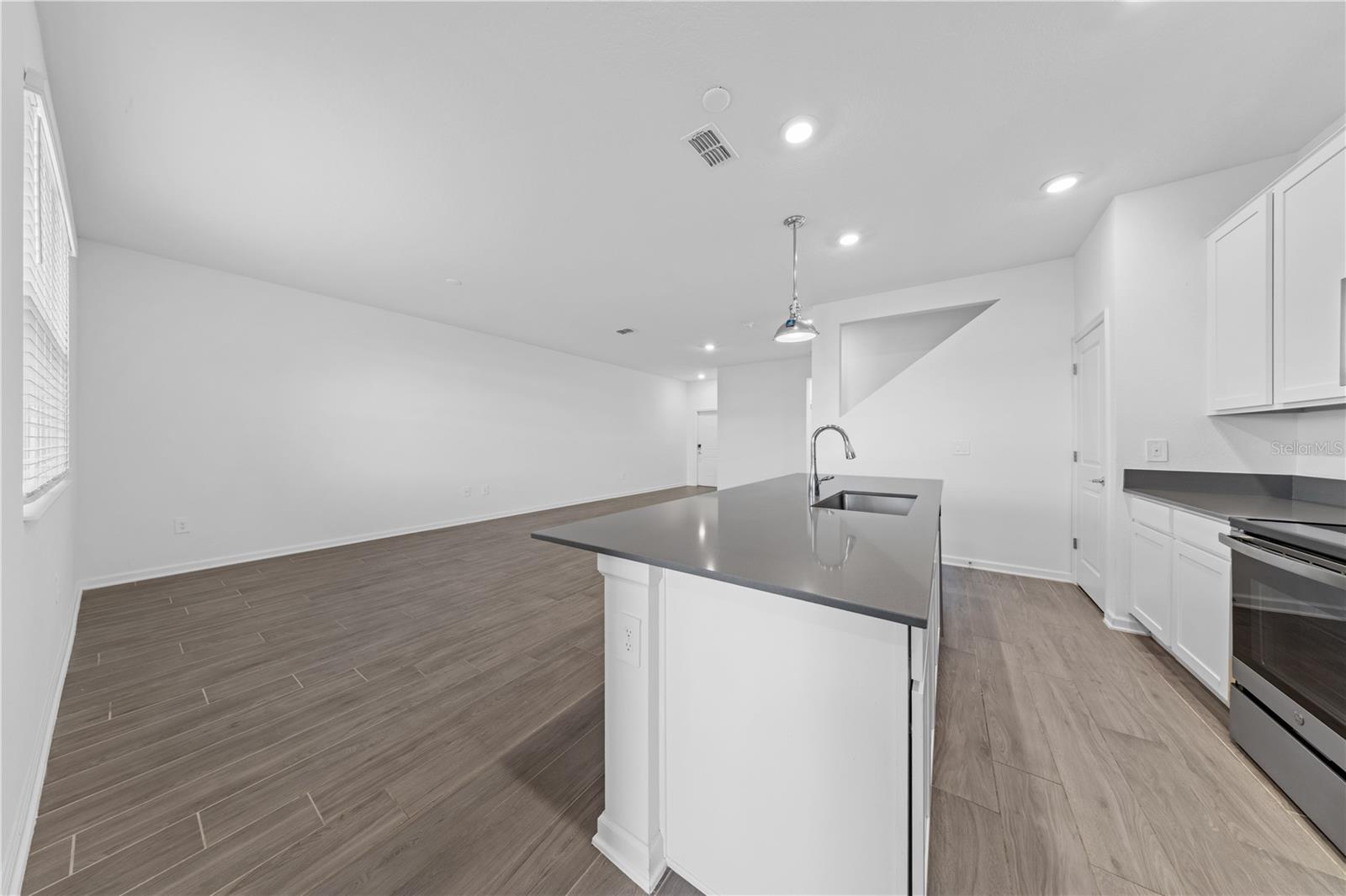 STOREY GROVE PH 4 - Residential Lease