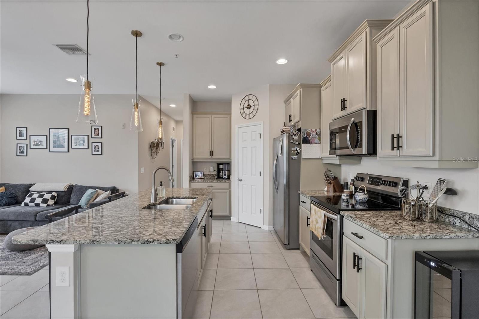 BAY STREET VILLAGE - Residential
