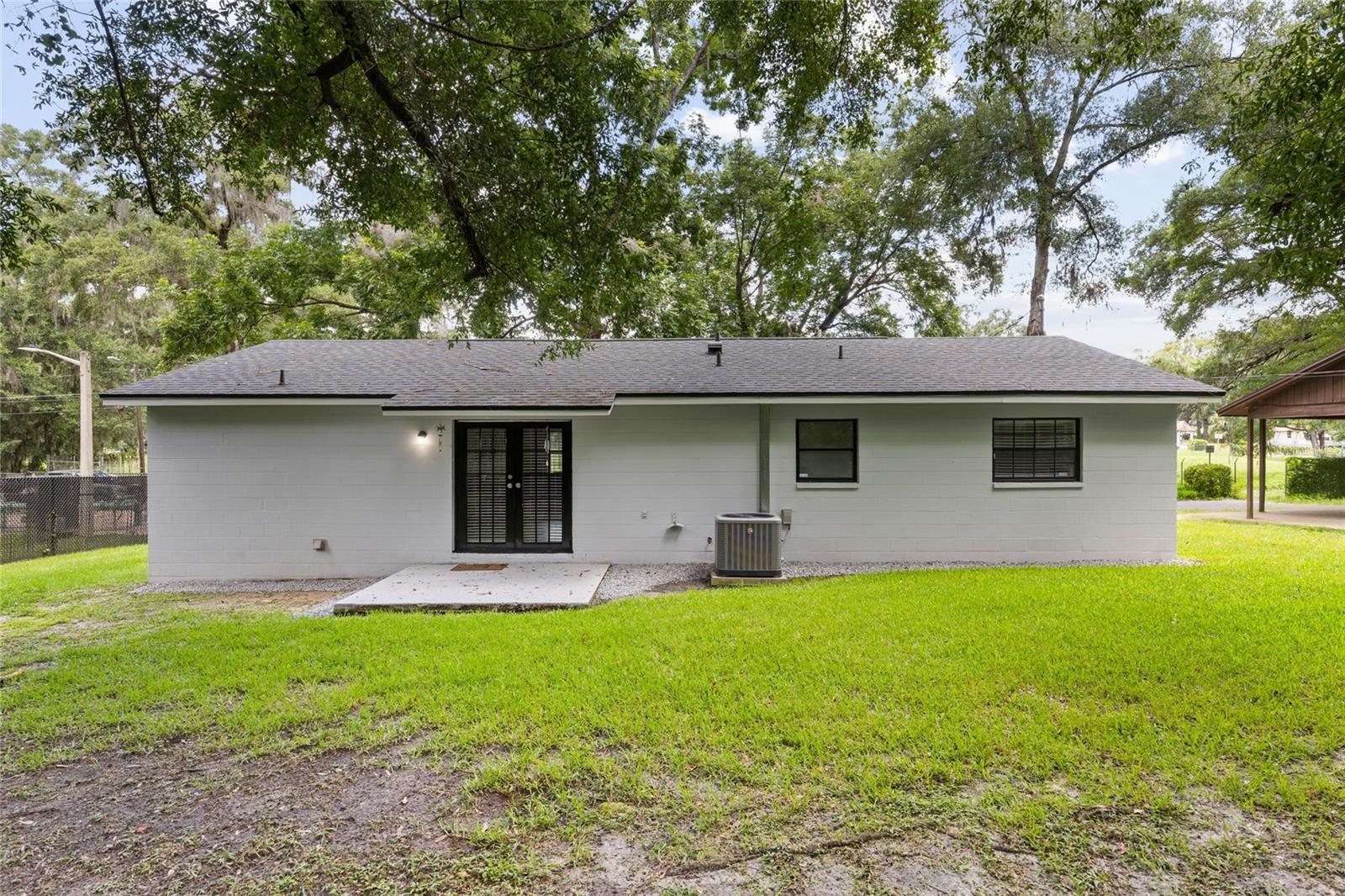 CLARKES 2ND ADD TO ALACHUA - Residential Lease