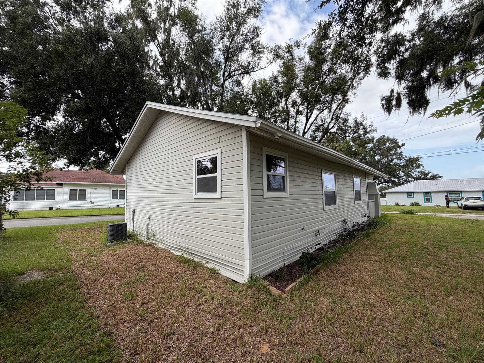 SOUTH FLORIDA RR ADD - Residential