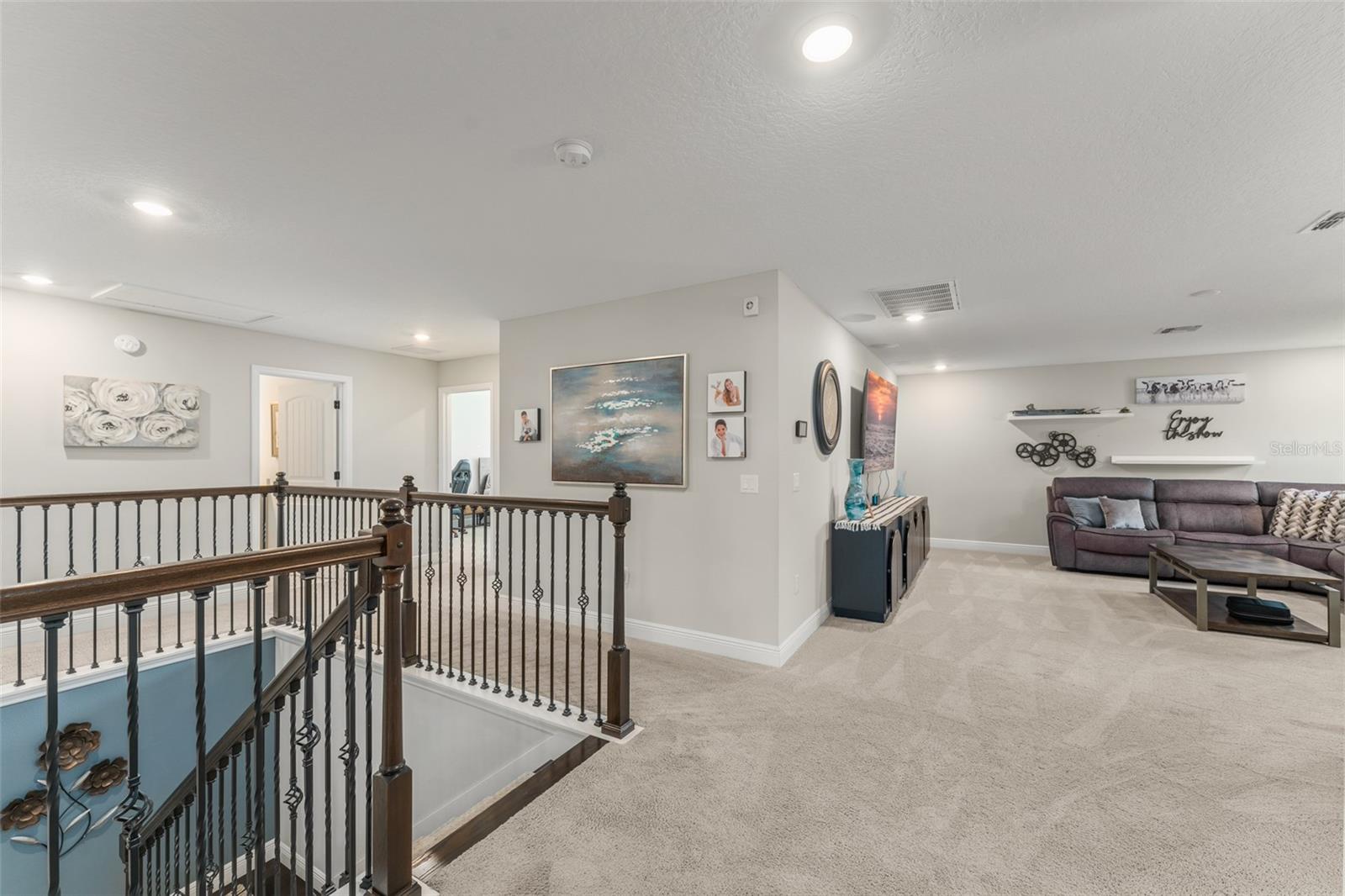 OAKLAND TRAILS - Residential