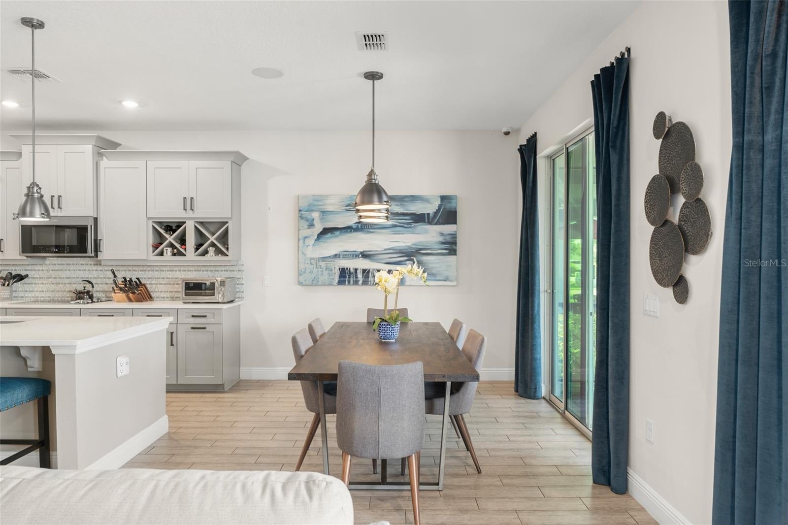 OAKLAND TRAILS - Residential