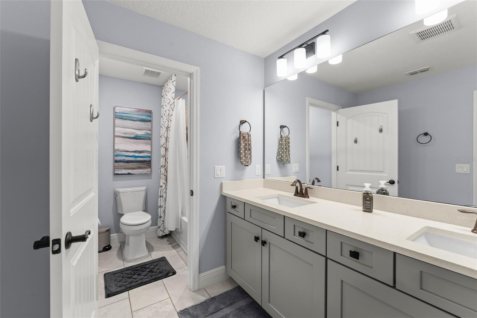 OAKLAND TRAILS - Residential