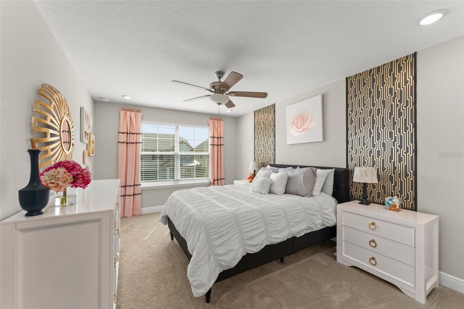 OAKLAND TRAILS - Residential