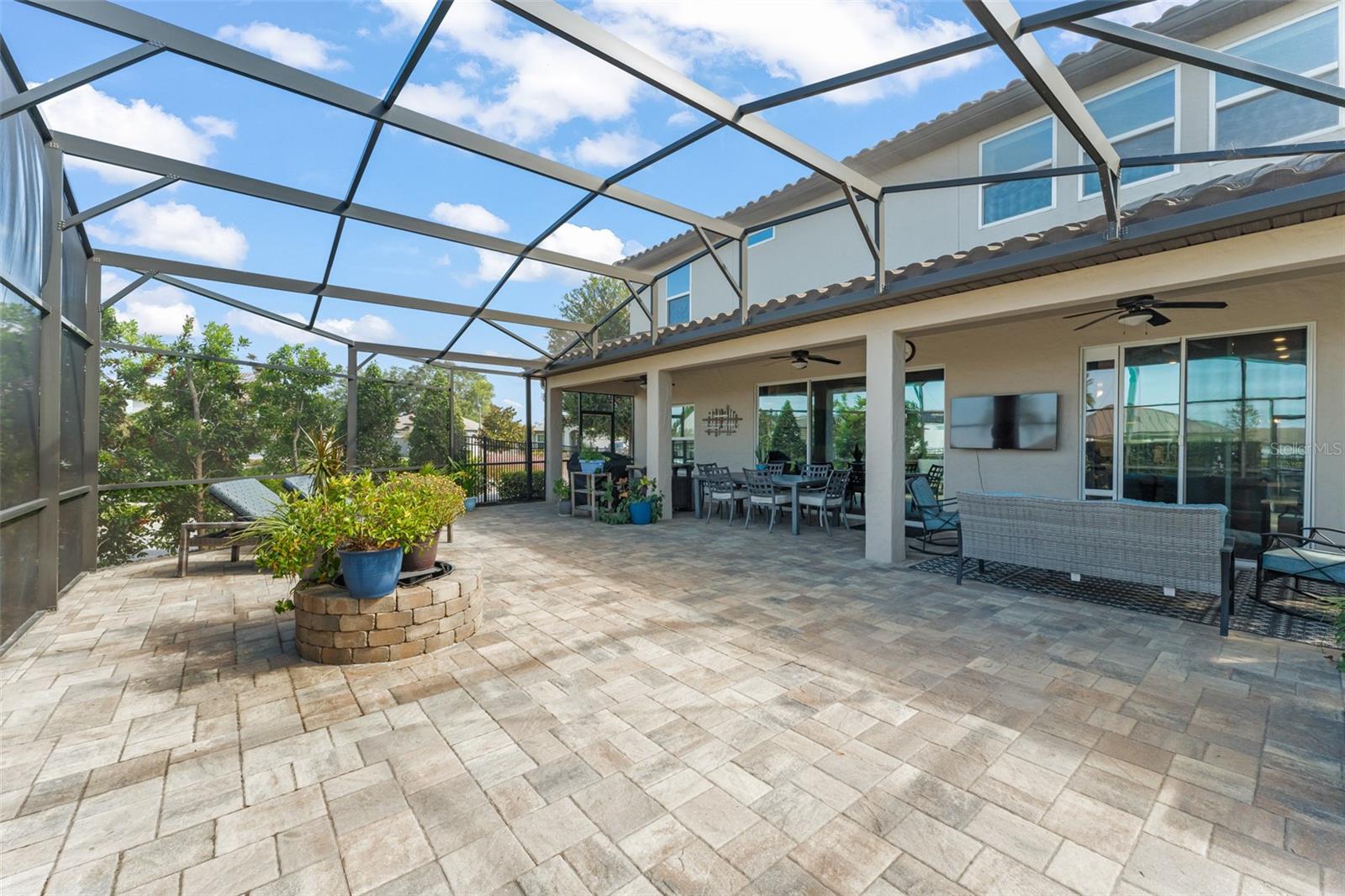 OAKLAND TRAILS - Residential