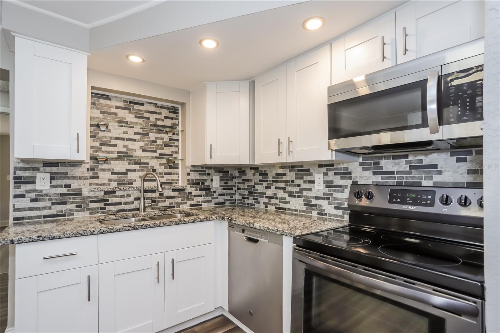 BIG ACRES UNIT G - Residential Lease