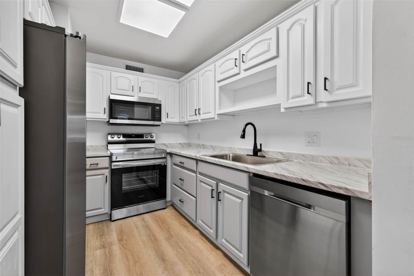 ARLENE MANOR SUB - Residential